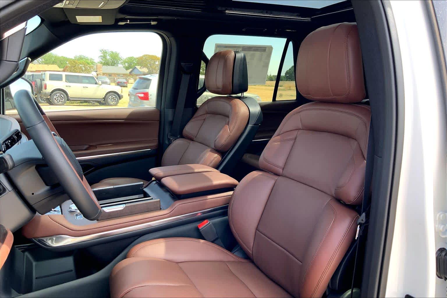 2026 Lincoln Navigator Reserve L - Photo 9