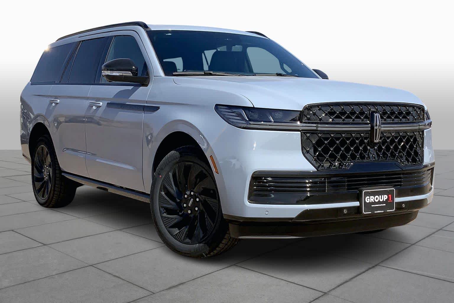 2026 Lincoln Navigator Reserve - Photo 2