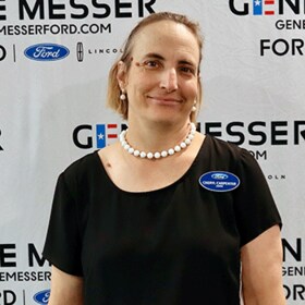 Staff member Cheryl Carpenter from ID_a788d919f462
