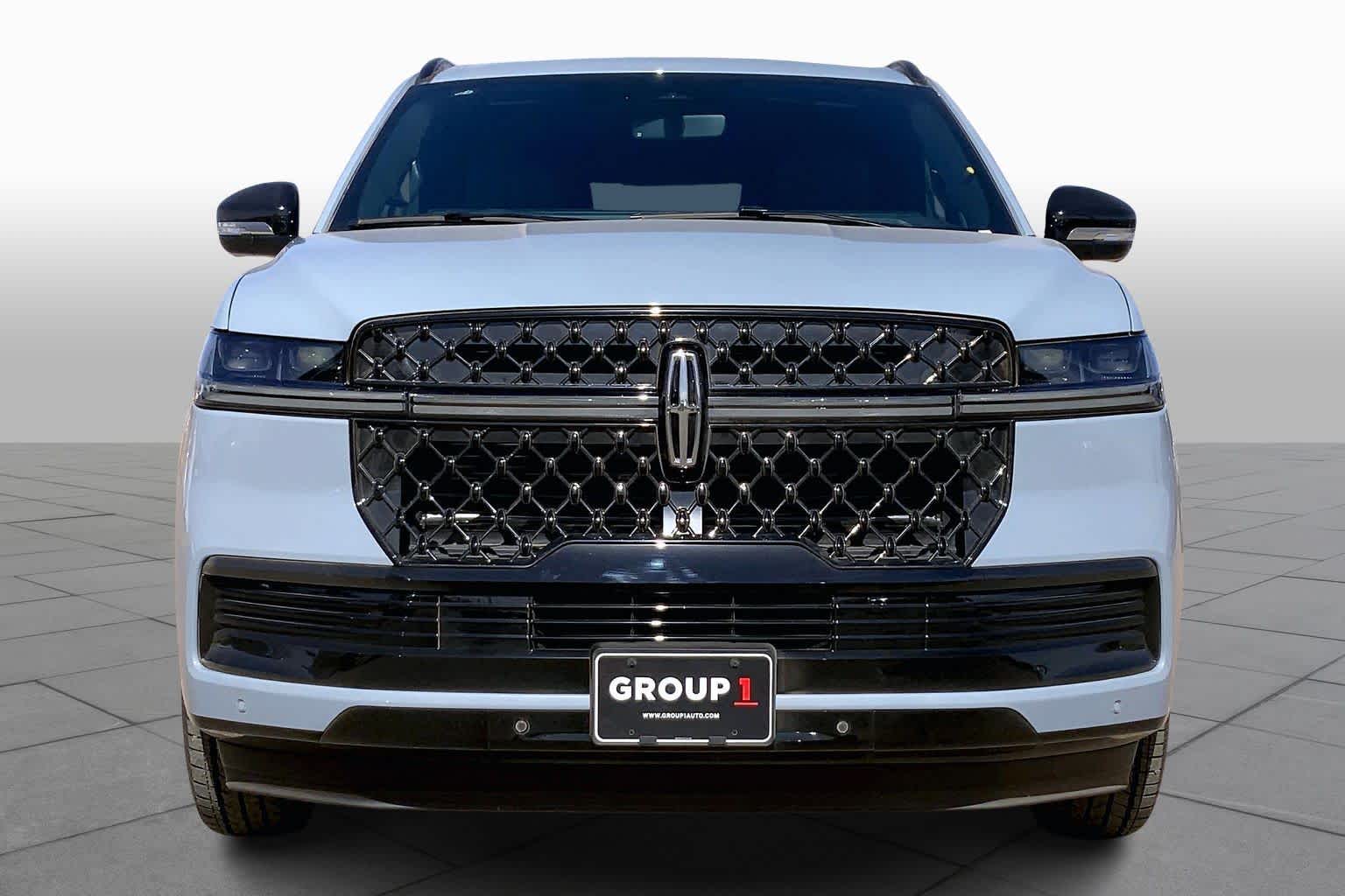2026 Lincoln Navigator Reserve - Photo 3
