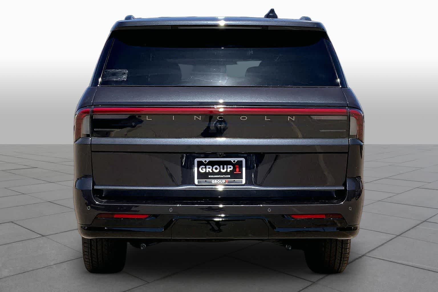 2026 Lincoln Navigator Reserve L - Photo 4