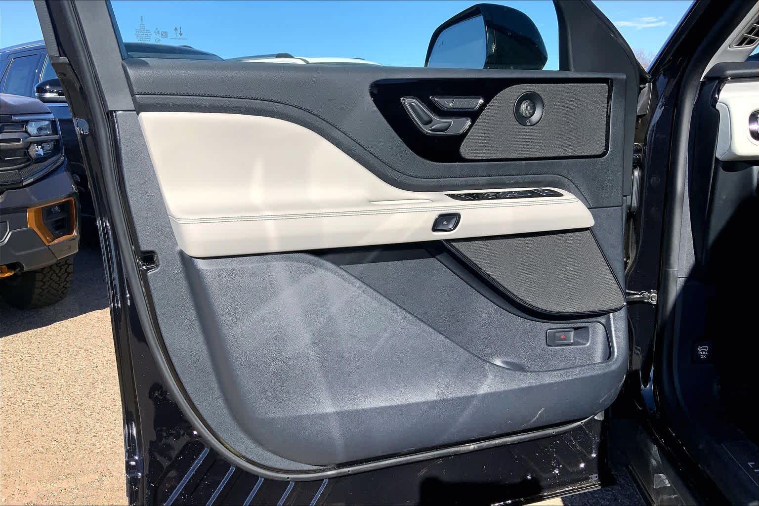 2026 Lincoln Aviator Reserve - Photo 10