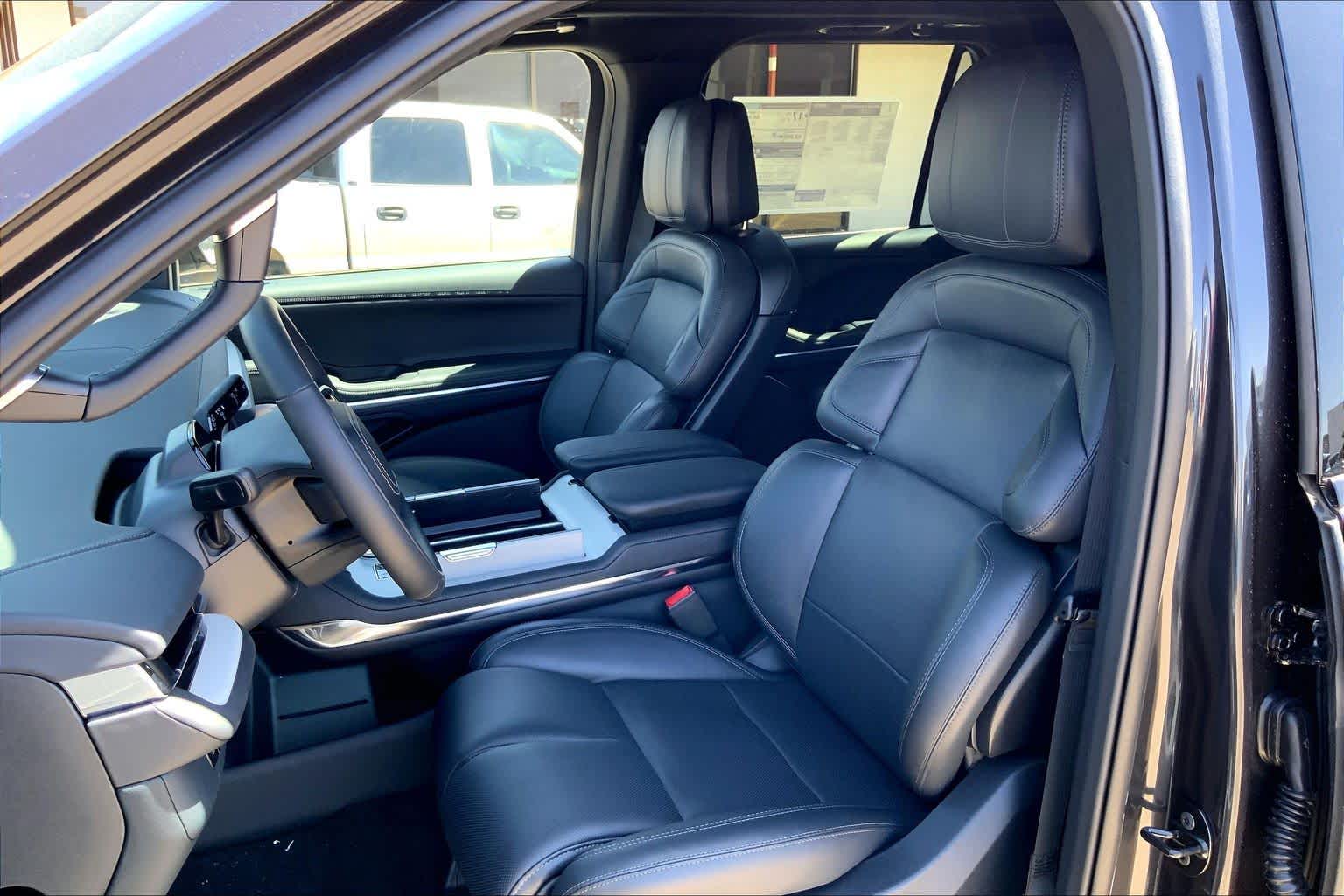 2026 Lincoln Navigator Reserve L - Photo 9