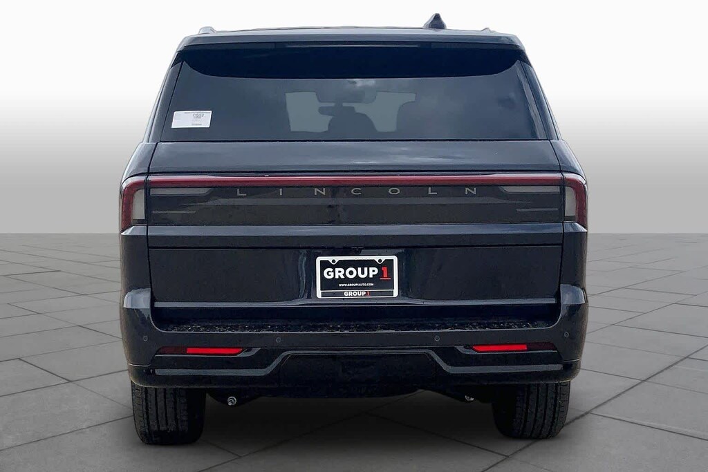 New 2026 Lincoln Navigator Reserve 4x4