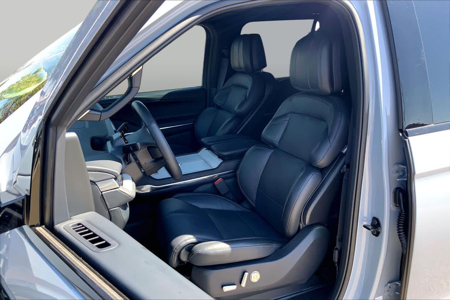 2026 Lincoln Navigator Reserve - Photo 9