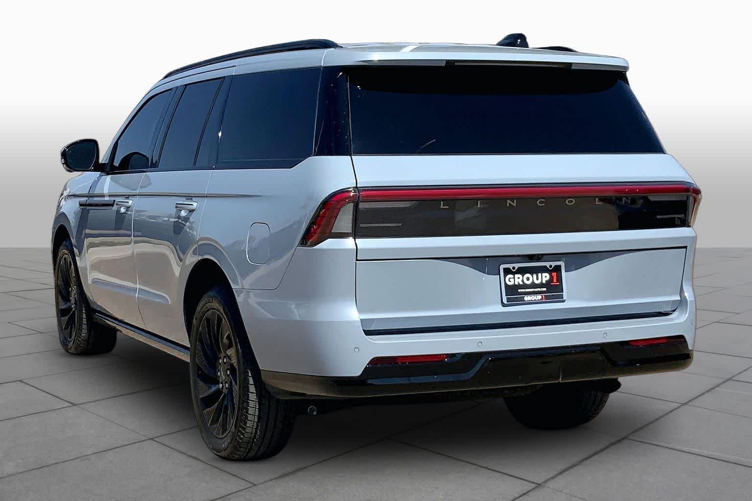 2026 Lincoln Navigator Reserve - Photo 12
