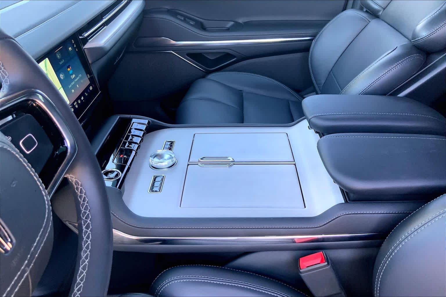 2026 Lincoln Navigator Reserve - Photo 7