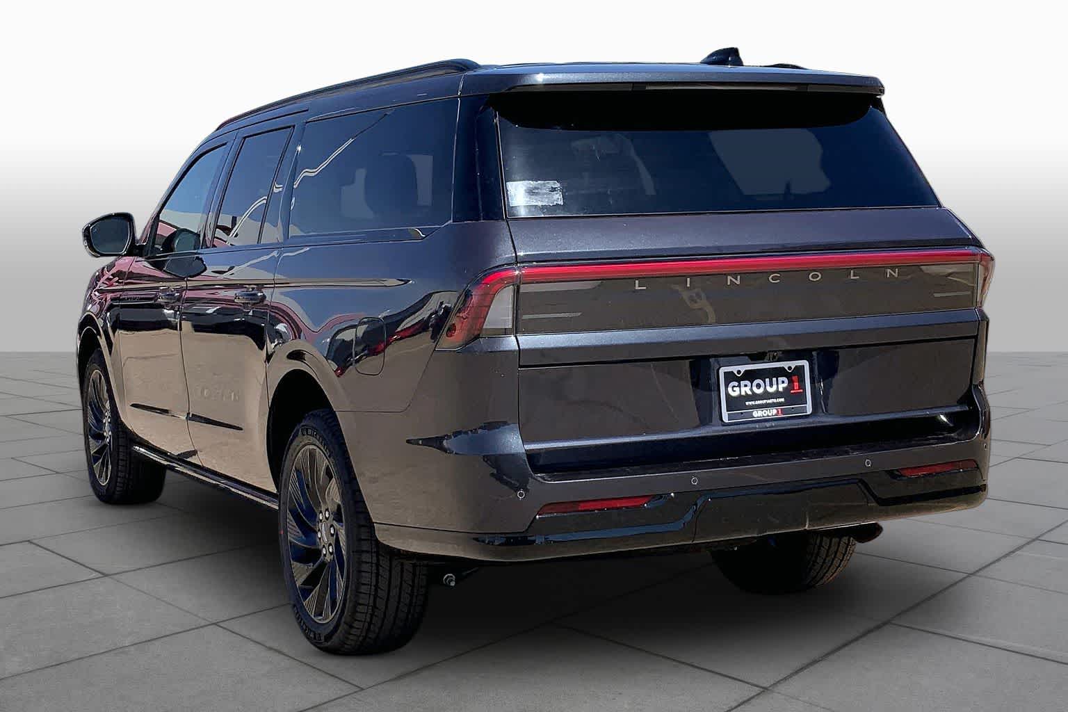 2026 Lincoln Navigator Reserve L - Photo 12