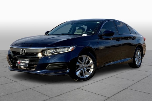2019 Honda Accord LX's photo