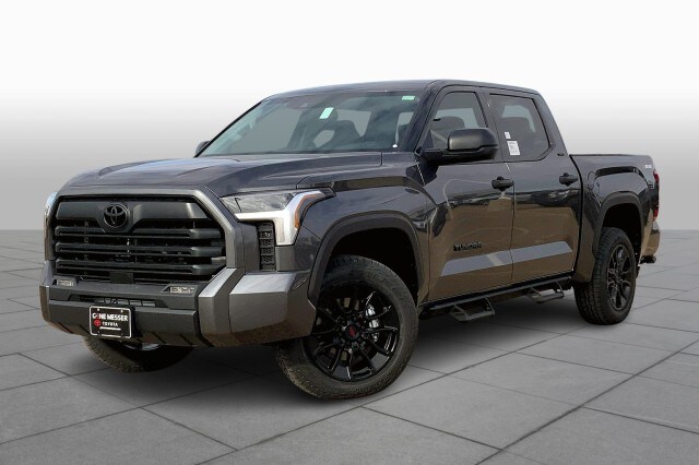 2023 Toyota Tundra SR5's photo