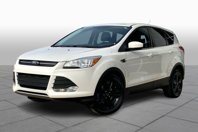 2015 Ford Escape SE's photo