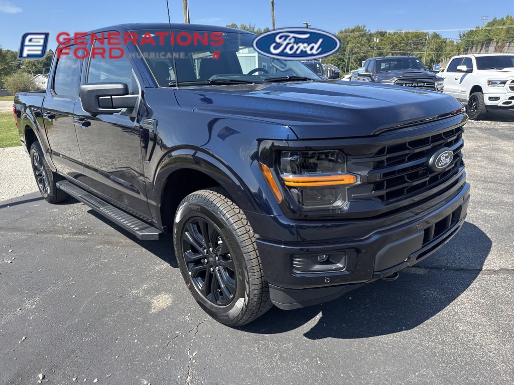 2025 Ford F-150 XLT photo 2