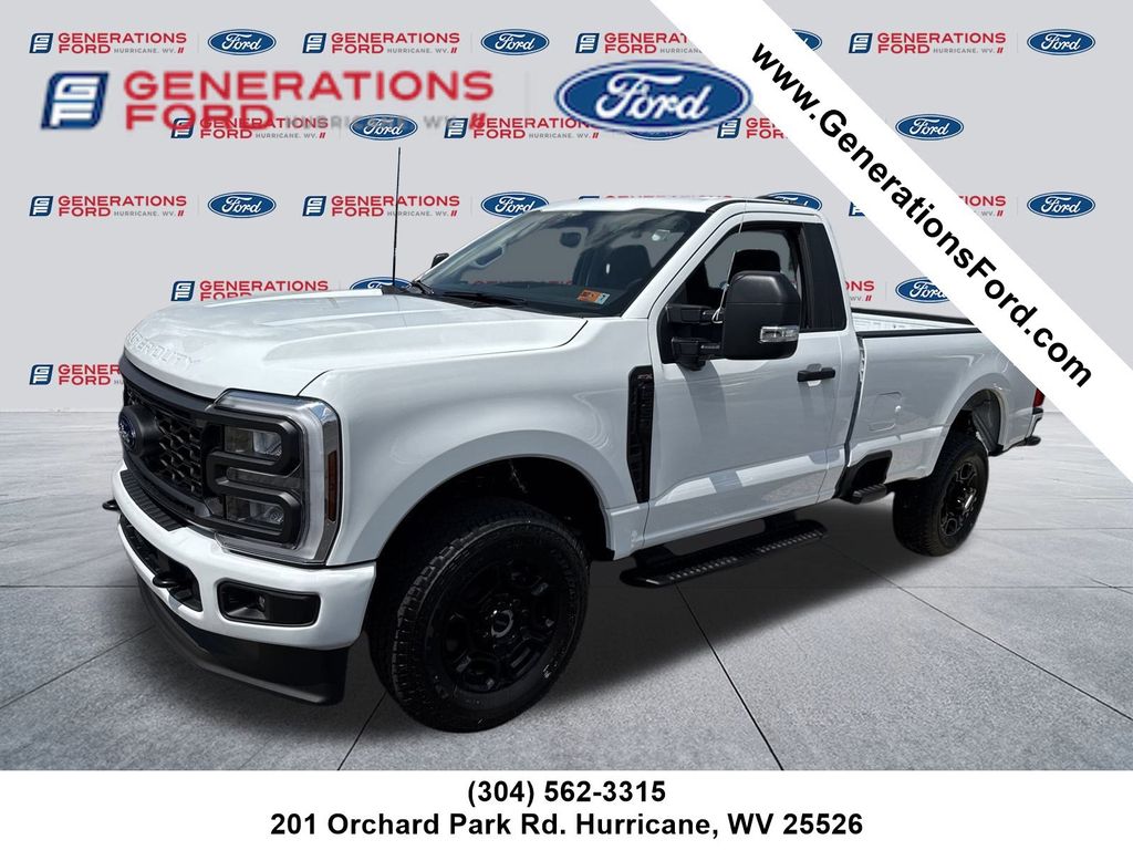 2025 Ford F-350 Super Duty XL's photo