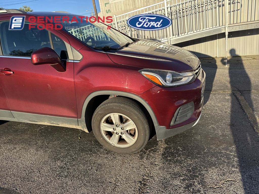 2017 Chevrolet Trax LT photo 4