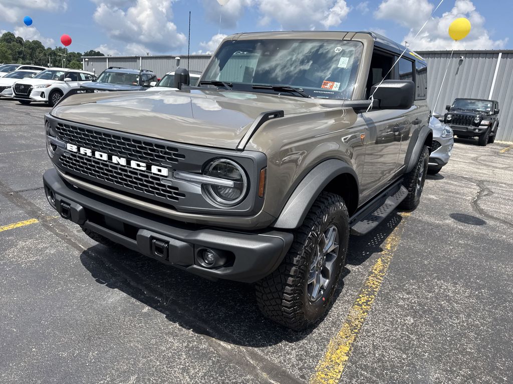 2025 Ford Bronco SUV 