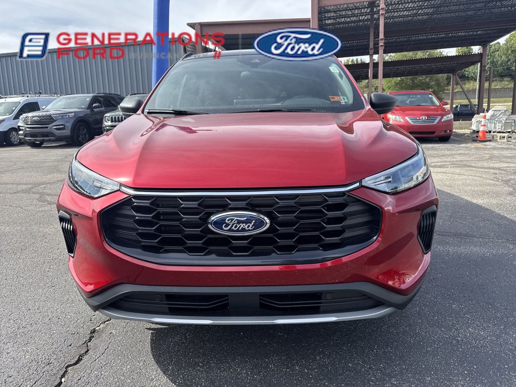 2025 Ford Escape ST-Line photo 2