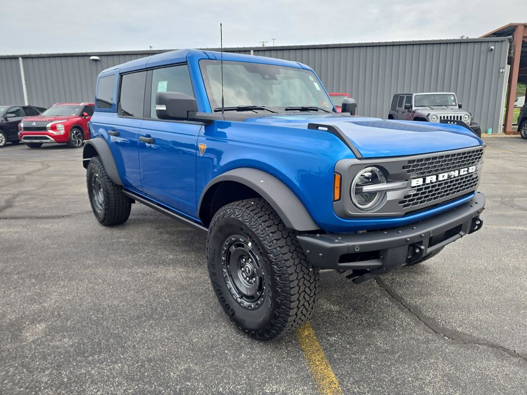 2025 Ford Bronco SUV 