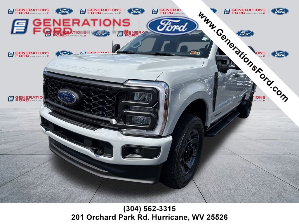 2025 Ford F-350 Super Duty XL's photo