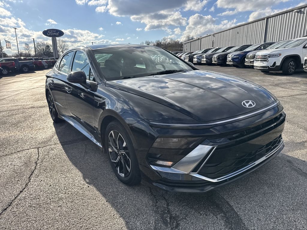 2024 Hyundai Sonata SEL photo 3