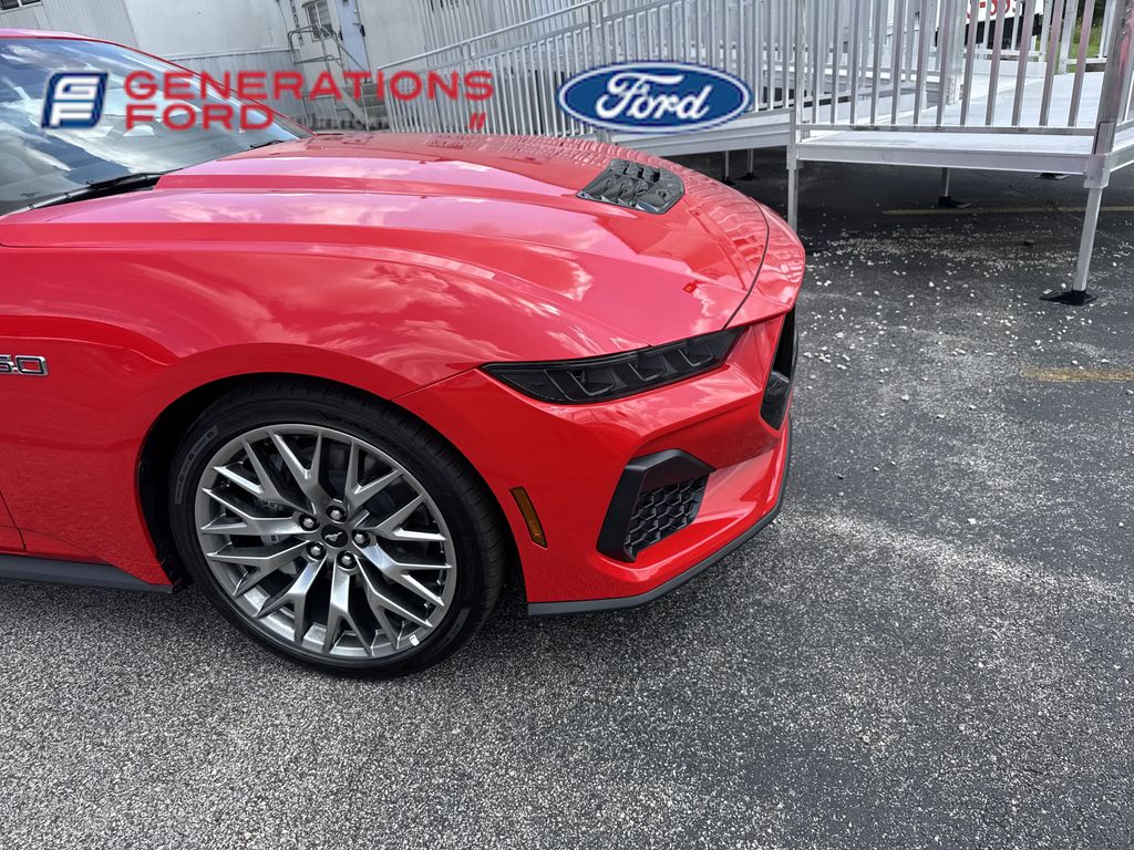 2025 Ford Mustang GT Premium Convertible photo 2
