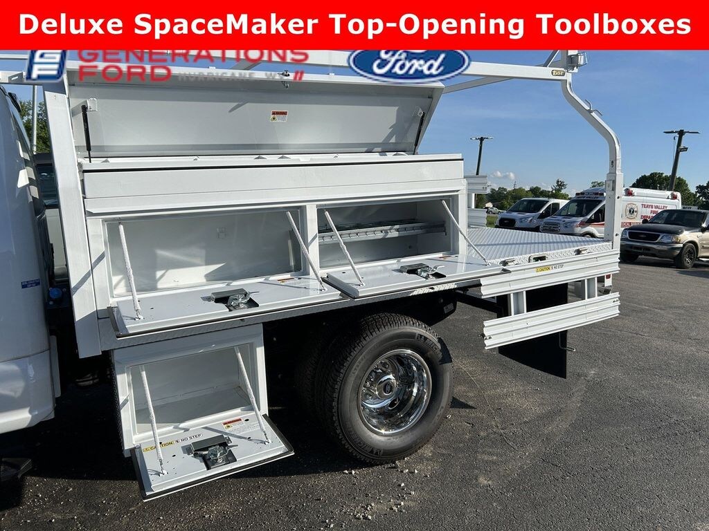 New 2023 Ford F-350SD XL Chassis