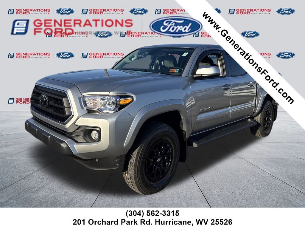 2022 Toyota Tacoma SR5's photo