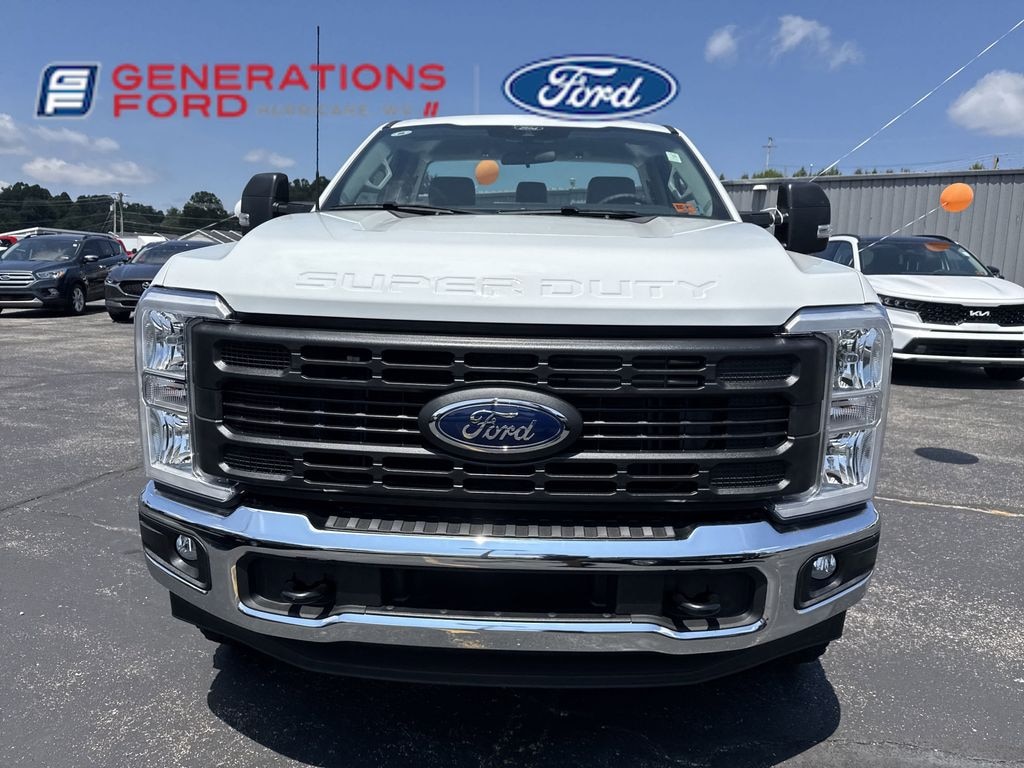 New 2025 Ford F-250SD XLT Truck