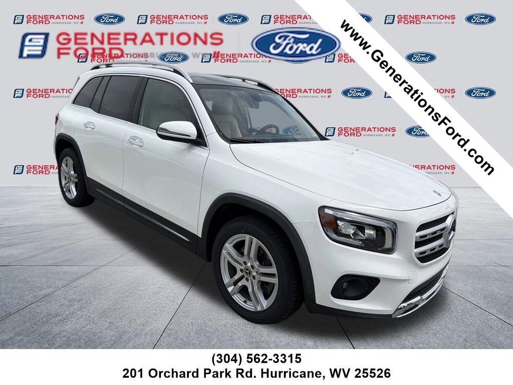 2021 Mercedes-Benz GLB GLB250 4MATIC's photo
