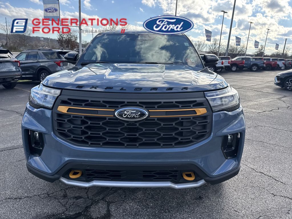 2026 Ford Explorer photo 2