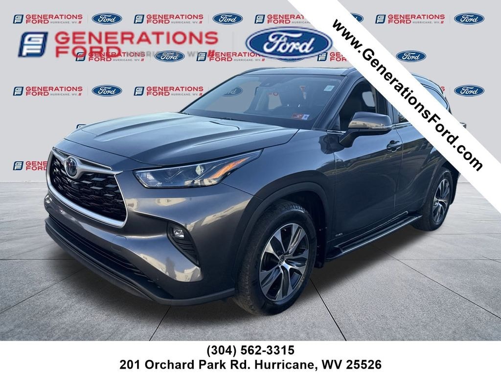 Used 2024 Toyota Highlander Hybrid XLE SUV