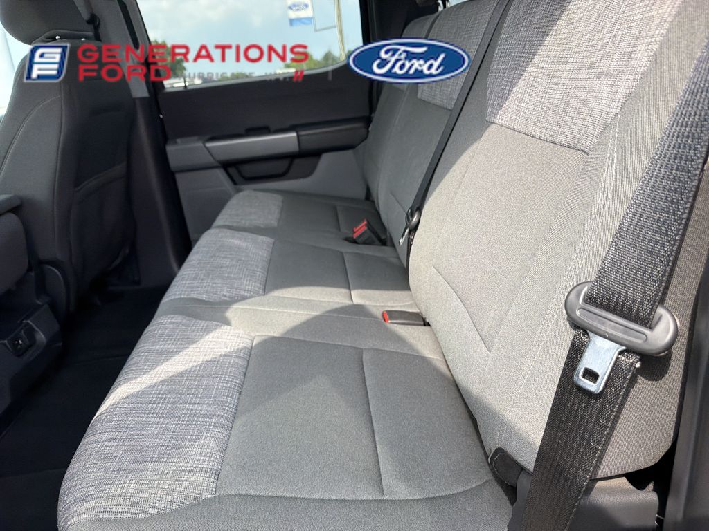 2023 Ford F-150 XLT - Photo 13