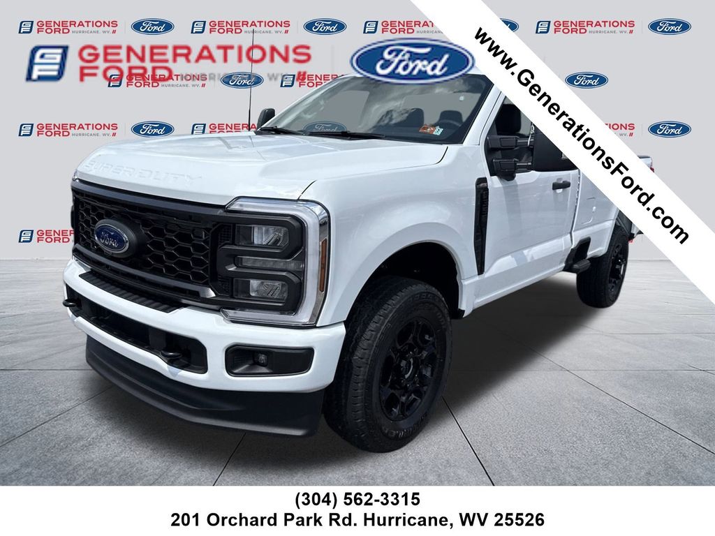2025 Ford F-350 Super Duty XL's photo