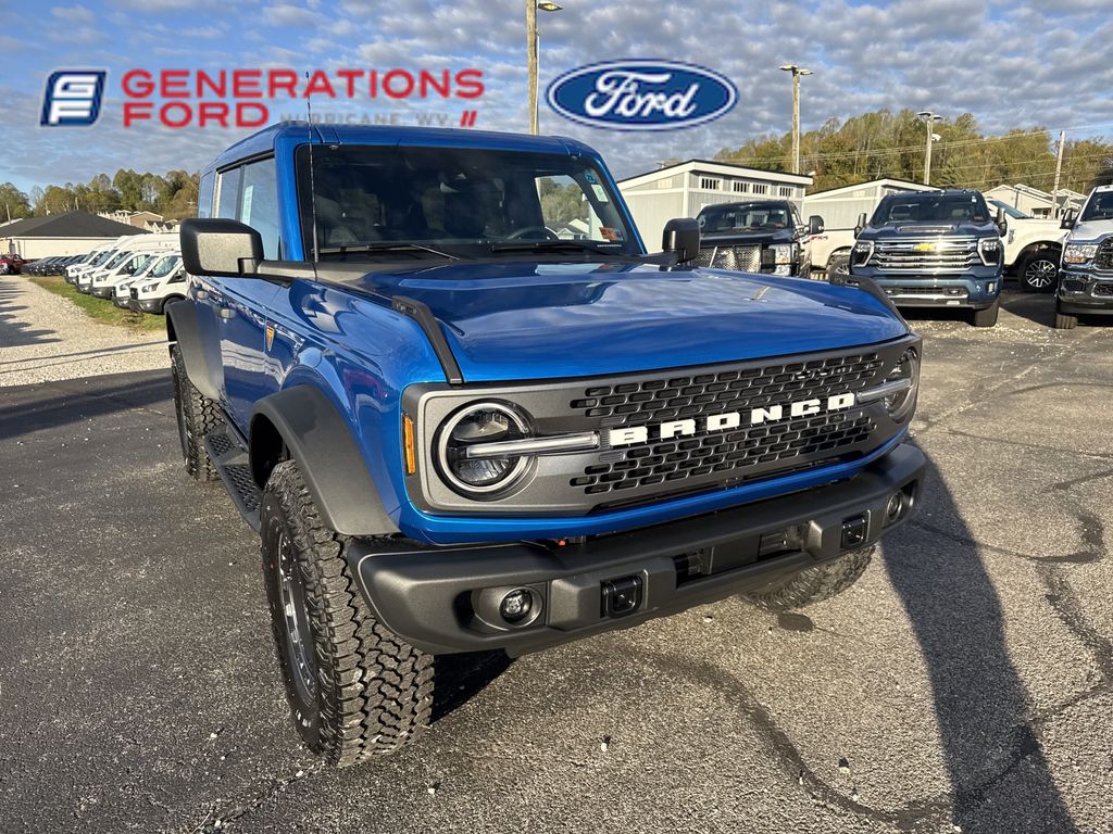 2025 Ford Bronco Badlands photo 2
