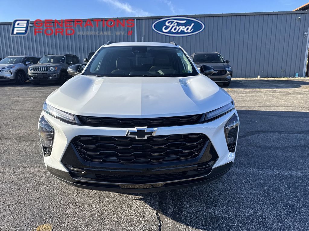 2024 Chevrolet Trax ACTIV photo 2