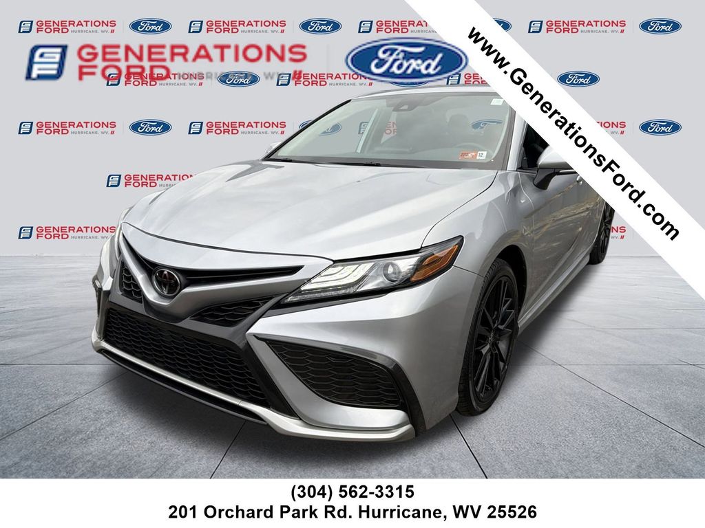 2024 Toyota Camry XSE's photo