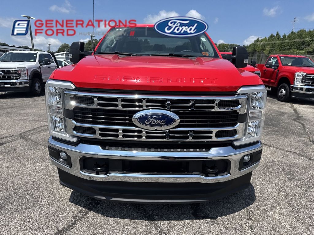 New 2025 Ford F-250SD XLT Truck