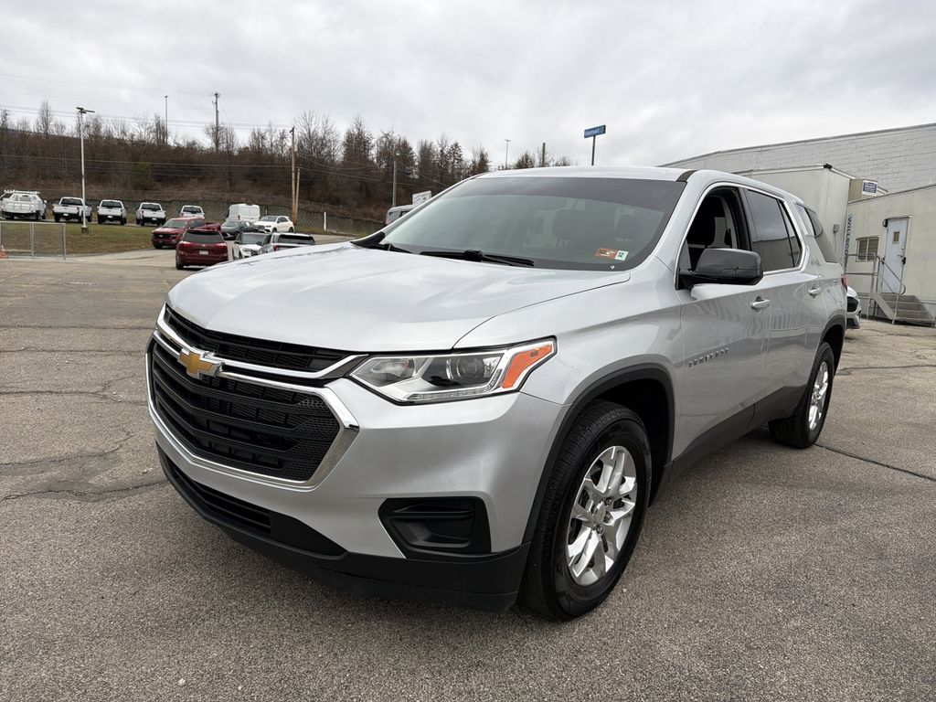 2020 Chevrolet Traverse LS's photo