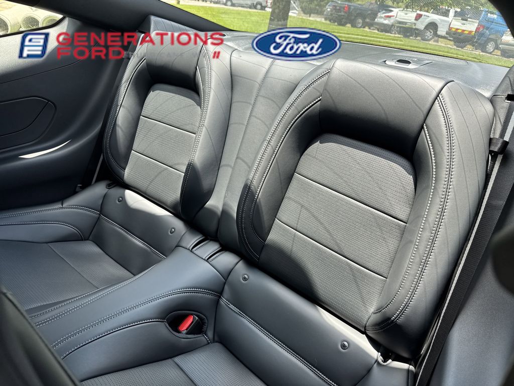 2025 Ford Mustang GT Premium Fastback - Photo 13