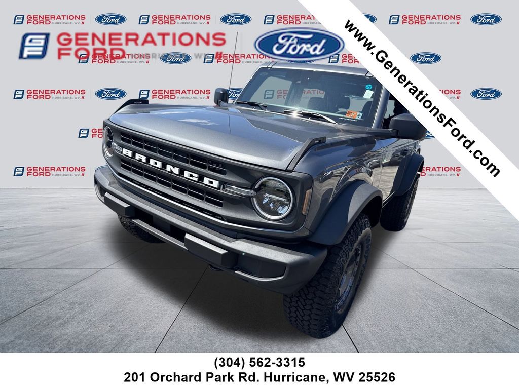 2025 Ford Bronco 2-Door Base's photo