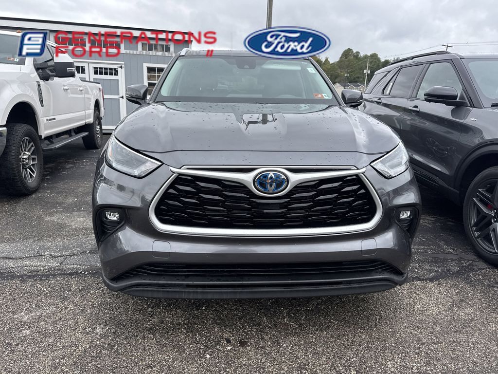2024 Toyota Highlander Hybrid XLE photo 4