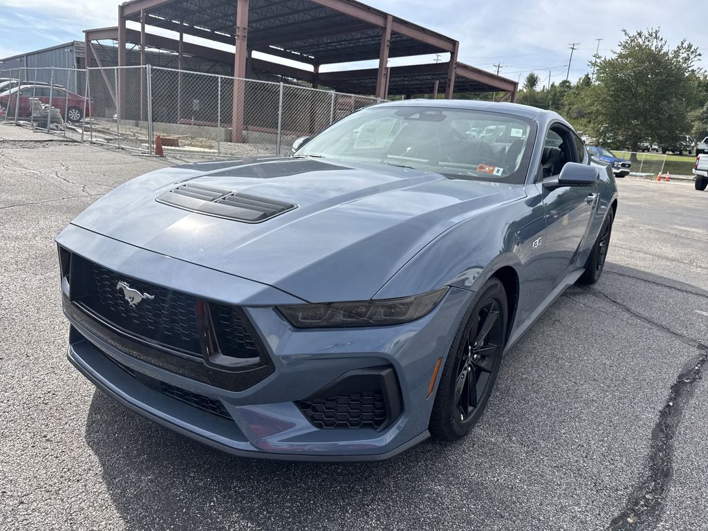 2025 Ford Mustang Coupe 