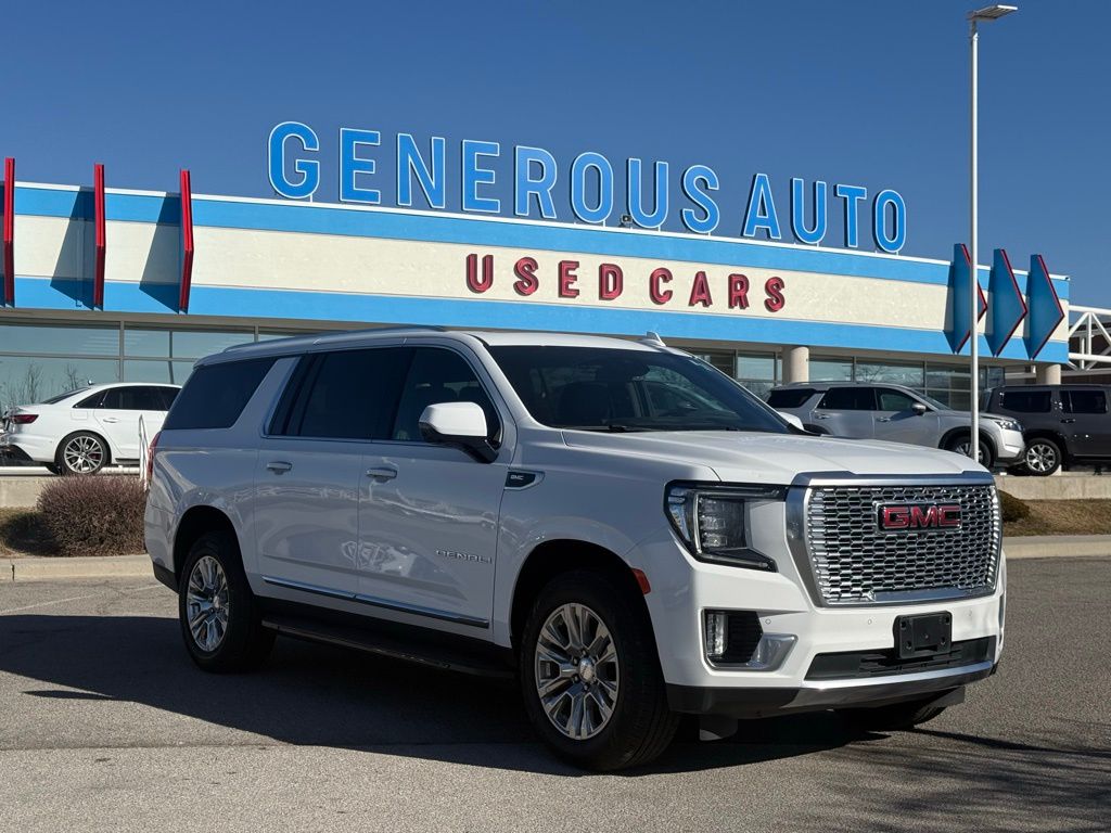 2024 GMC Yukon Denali AWD's photo
