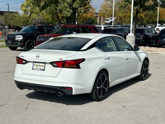2023 Nissan Altima 2.5 SR photo 2