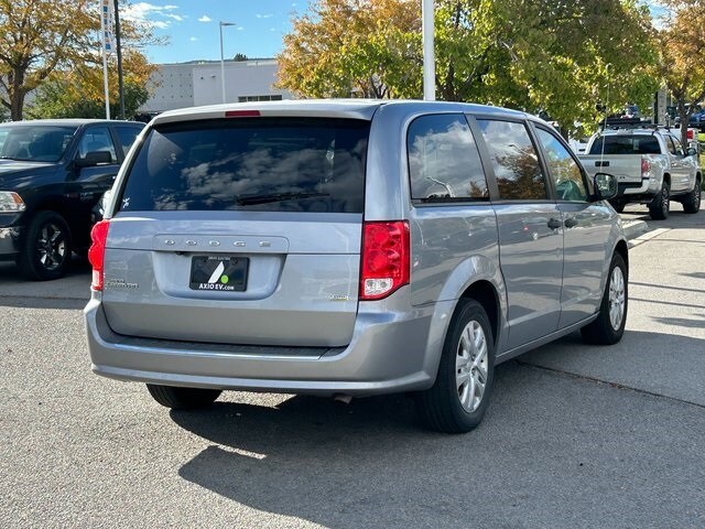 2019 Dodge Grand Caravan SE photo 2