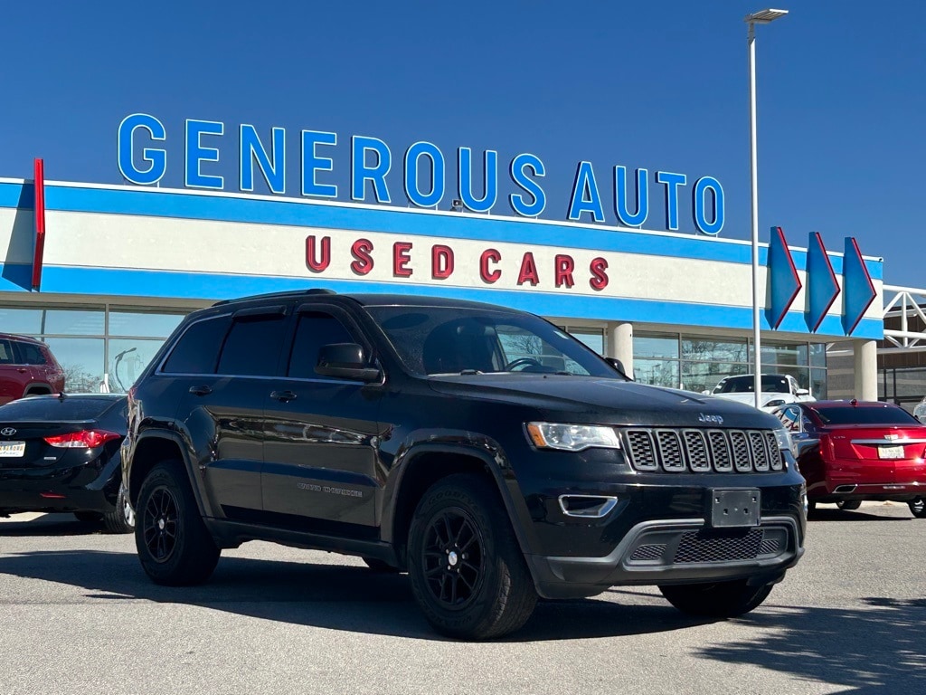 Used 2018 Jeep Grand Cherokee Laredo 4x4 SUV