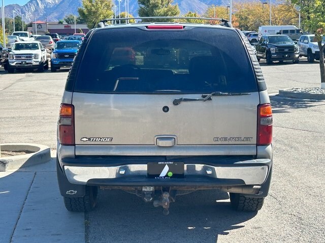 2001 Chevrolet Tahoe LT photo 4