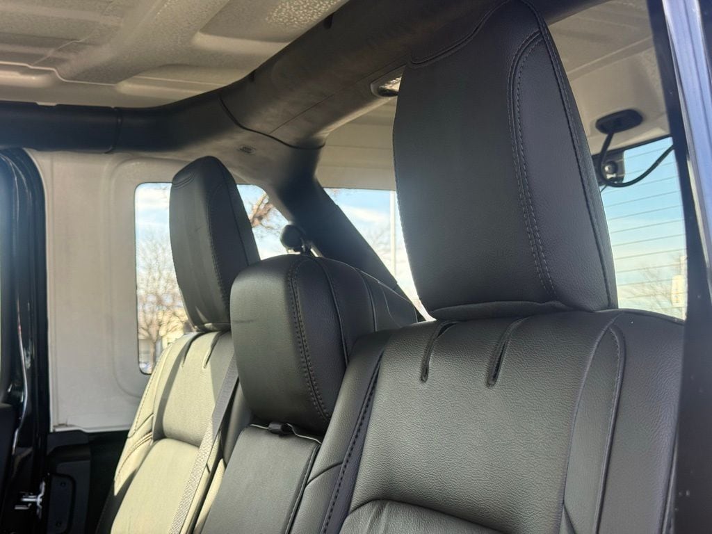 2023 Jeep Wrangler 4-Door Rubicon 392 - Photo 24