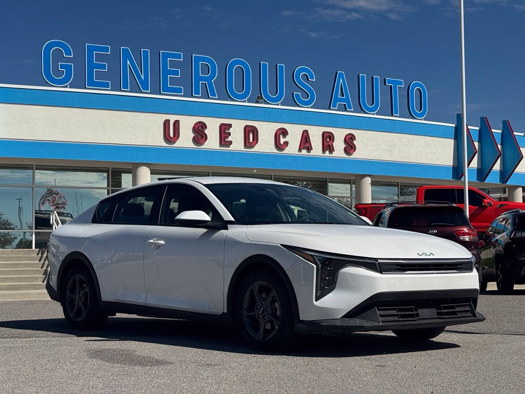 2025 Kia K4 LXS