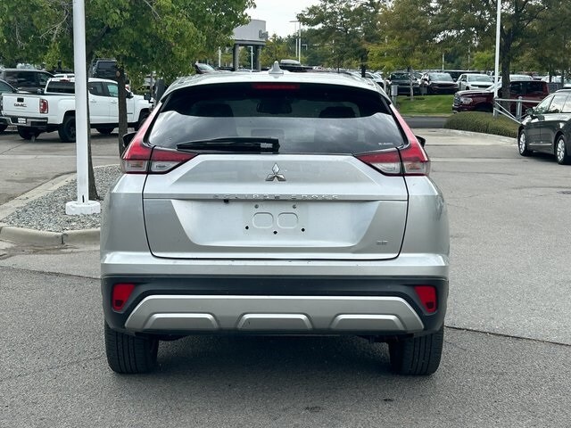 2024 Mitsubishi Eclipse Cross SE photo 3