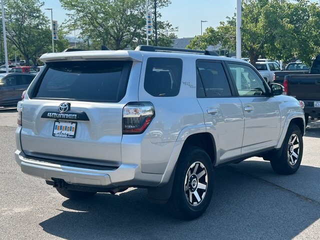 2023 Toyota 4Runner TRD Off-Road Premium photo 3